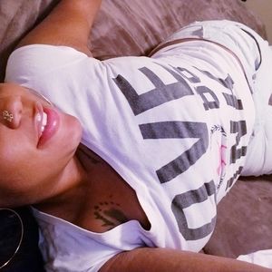 Meet your Posher, Gaylanique